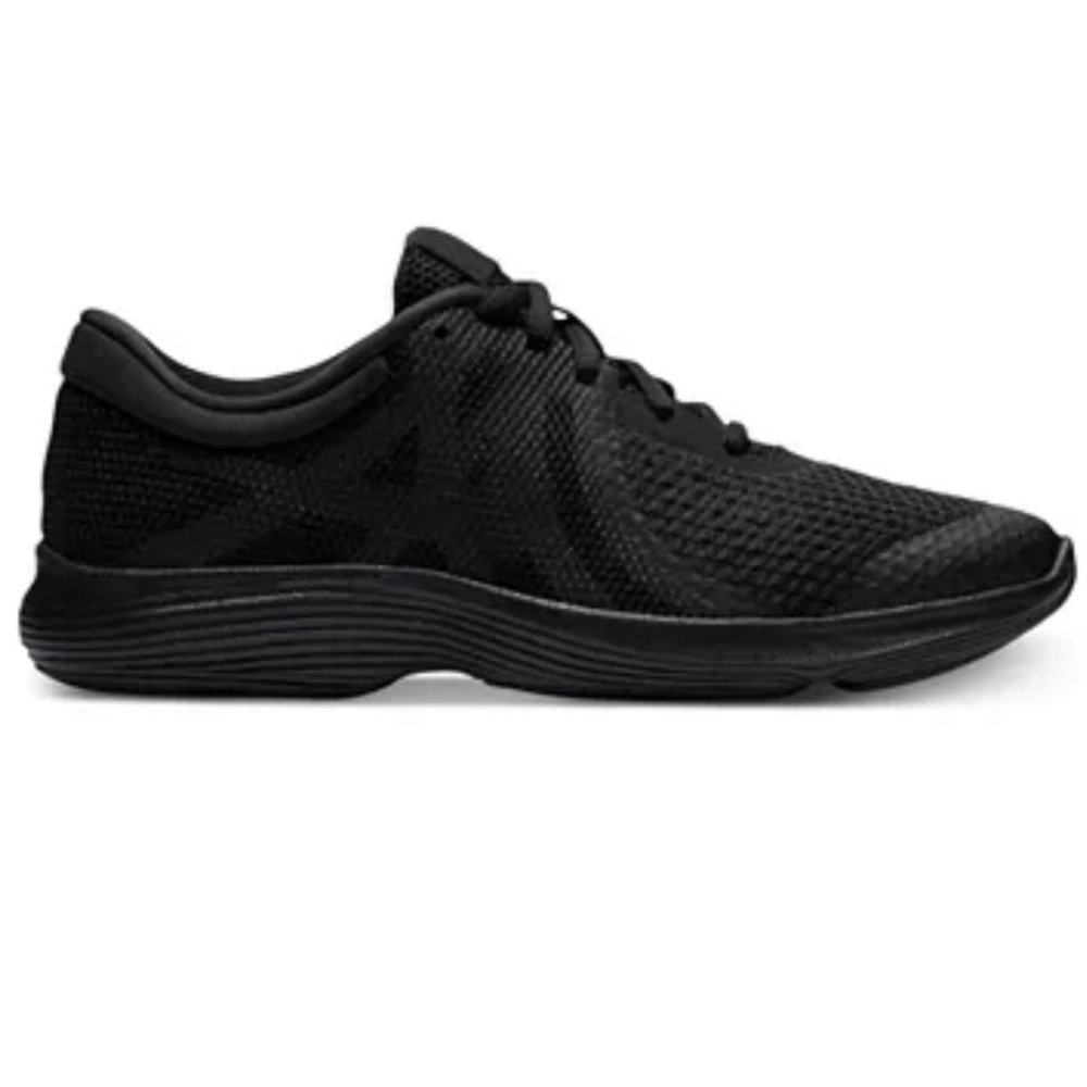 New Nike Revolution boys 6.5 wom 8.5